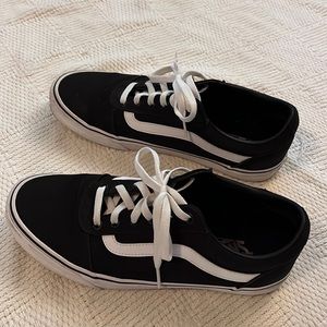 old school black and white vans, women size 11